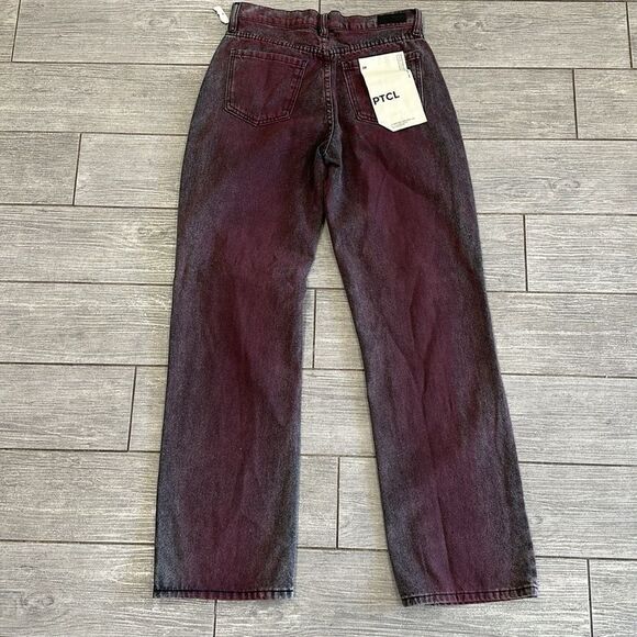 Women's Burgundy Jeans - Picture 11 of 15